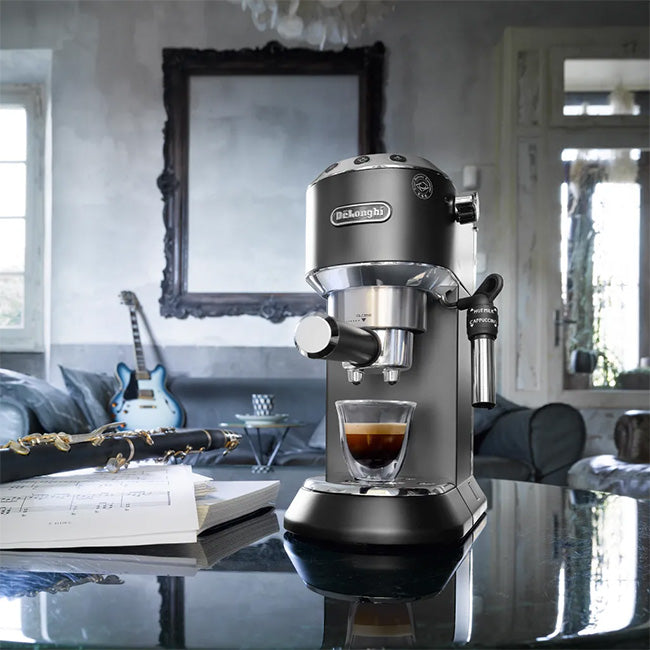 DeLonghi Dedica Pump Manual Espresso Coffee Machine, EC685