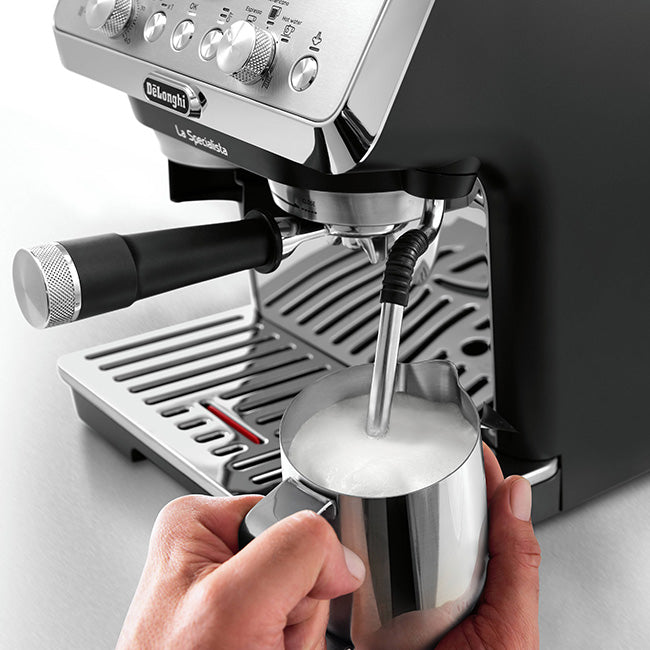 DeLonghi La Specialista Arte Pump Espresso Coffee Machine, EC9155.MB