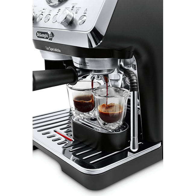 DeLonghi La Specialista Arte Pump Espresso Coffee Machine, EC9155.MB