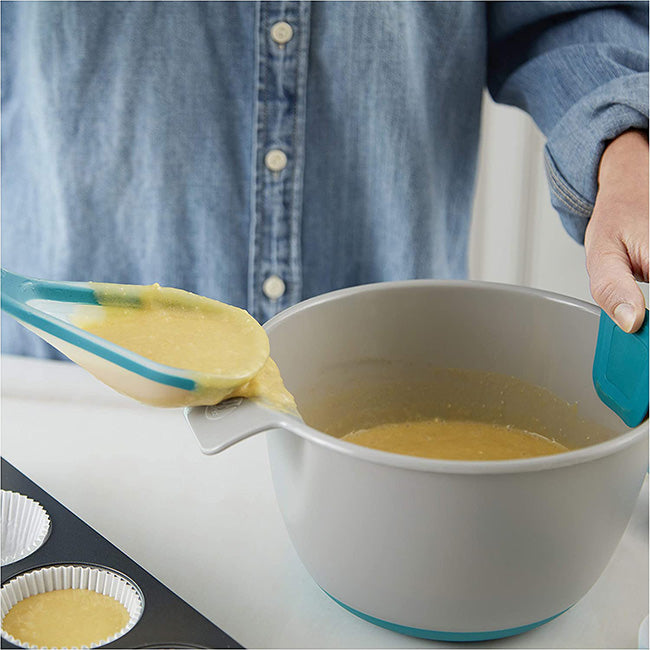 Wilton Versa-Tools Measure & Pour Mixing Bowl, 1.9L