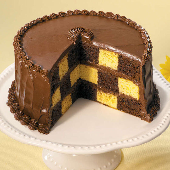Wilton Round Checkerboard Cake Set