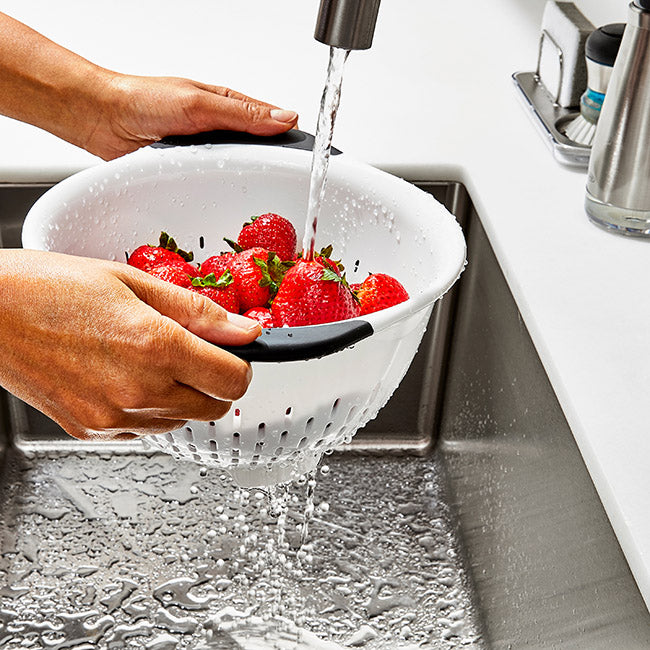 OXO Good Grips Plastic Colander