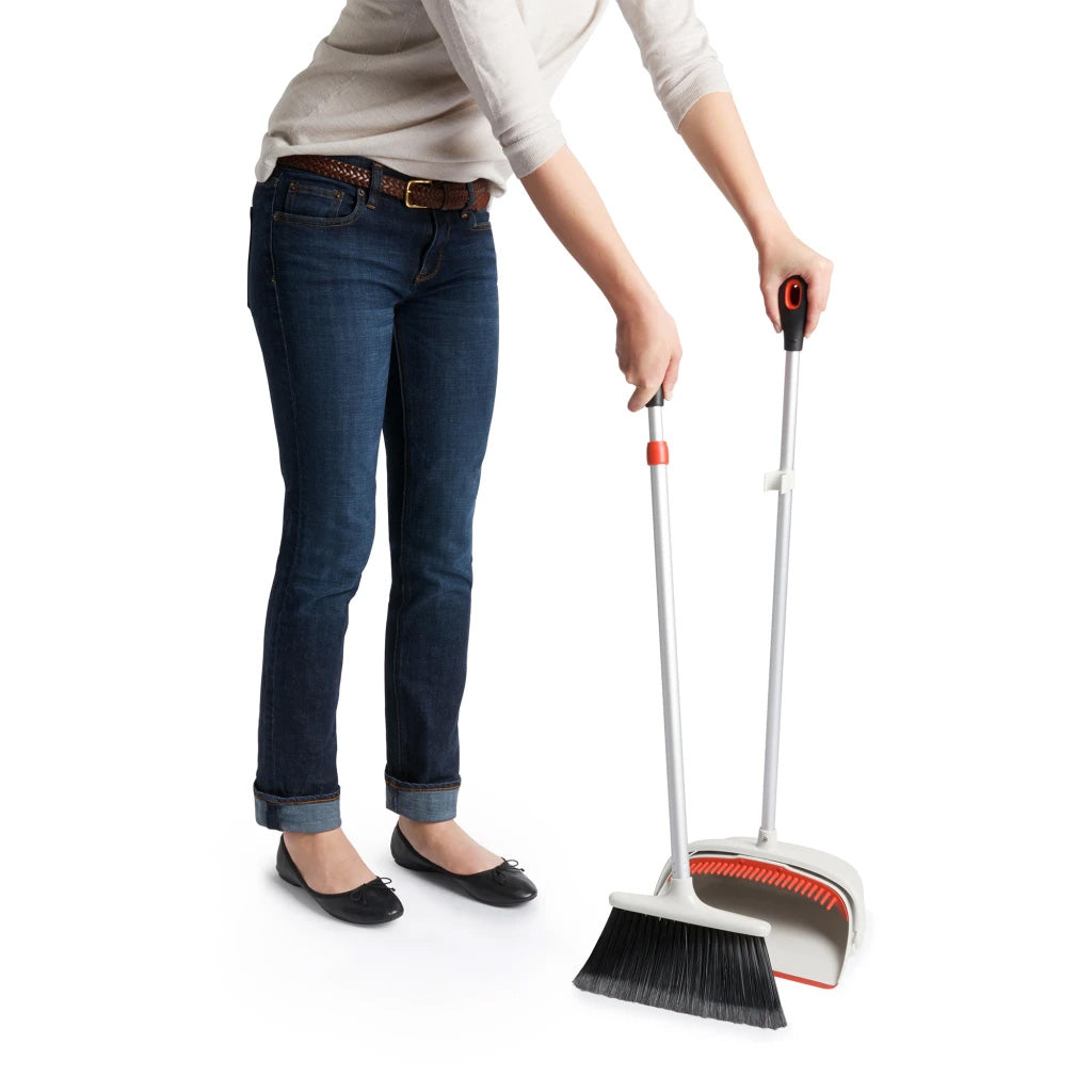 OXO Good Grips Large Sweep Set with Extendable Broom