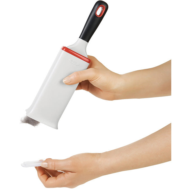 OXO Good Grips Furlifter Self Cleaning Garment Brush
