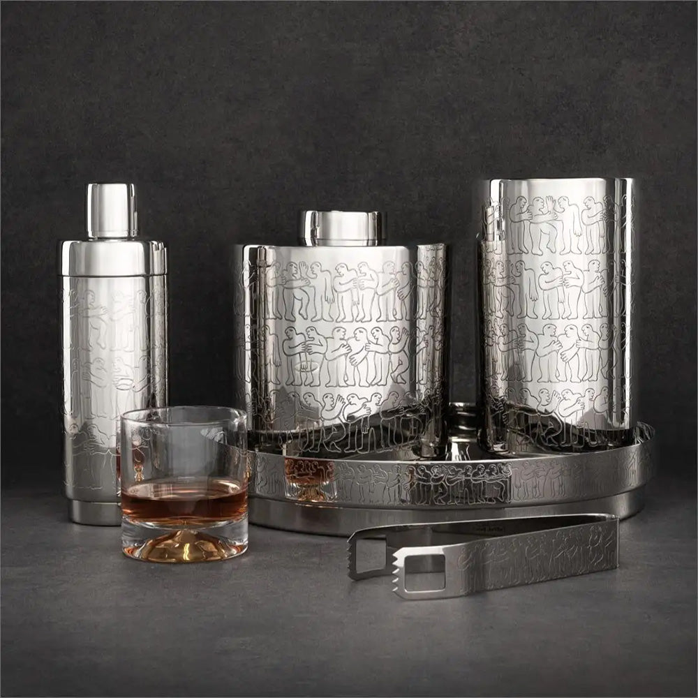 Carrol Boyes Ice Bucket, Discussion