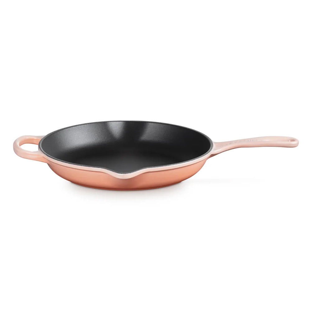 Le Creuset Signature Round Cast Iron Skillet, 26cm