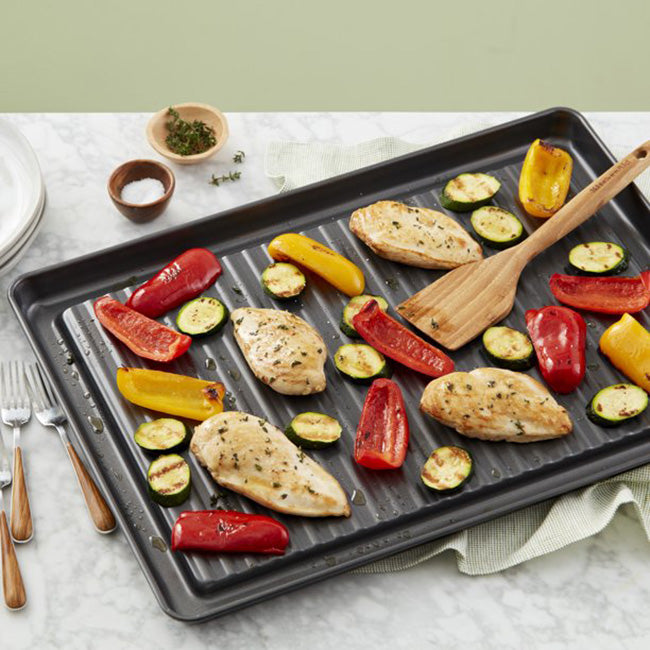 Wilton Perfect Results Non-Stick Oven Griddle Pan, 53cm