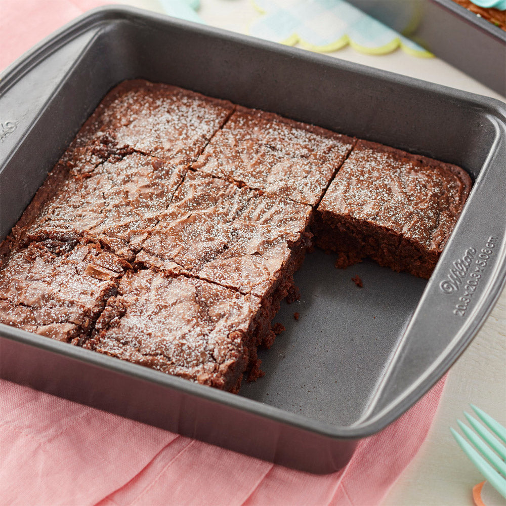 Wilton Perfect Results Premium Non-Stick Square Cake Pan, 20cm