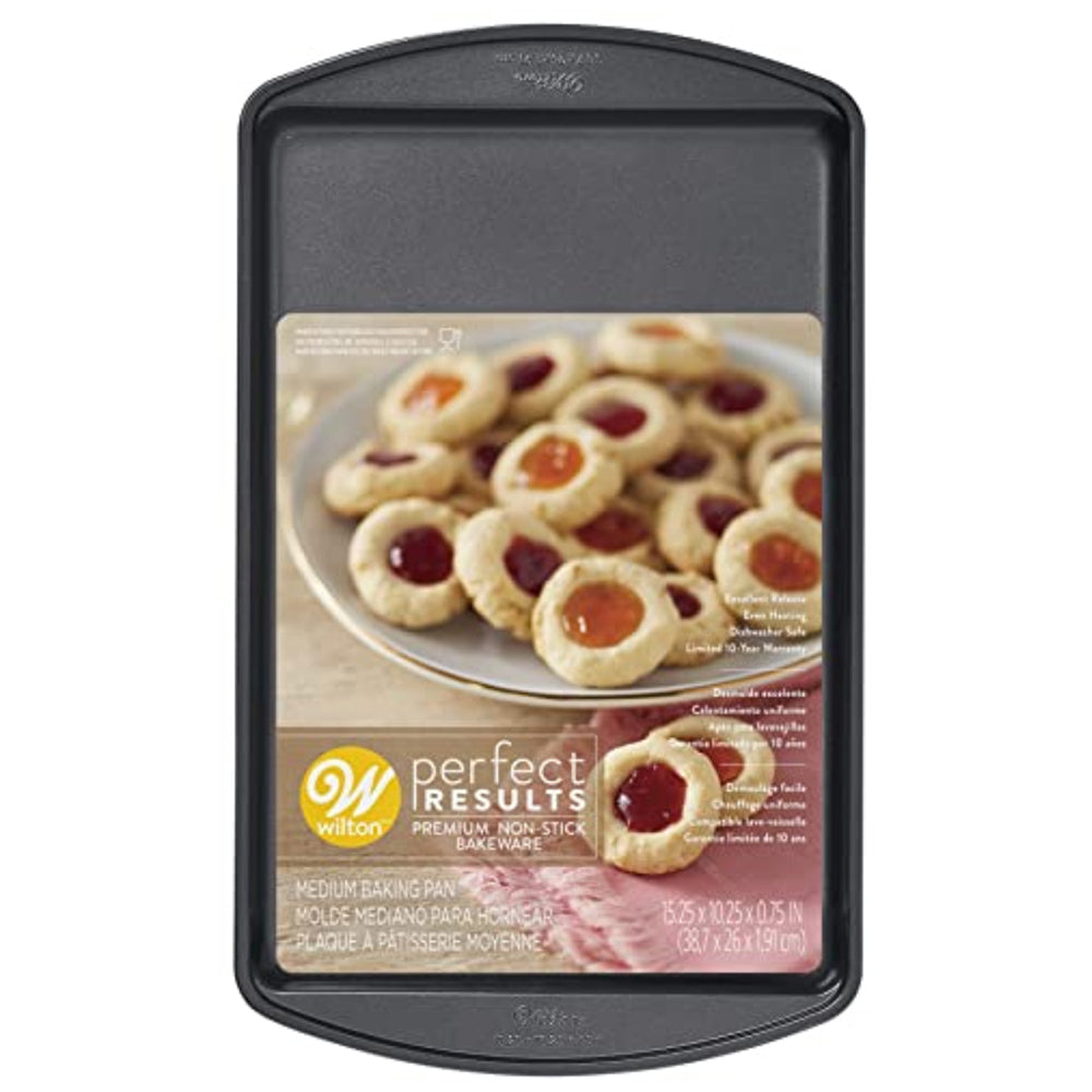 Wilton Perfect Results Premium Non-Stick Baking Sheet, 38cm
