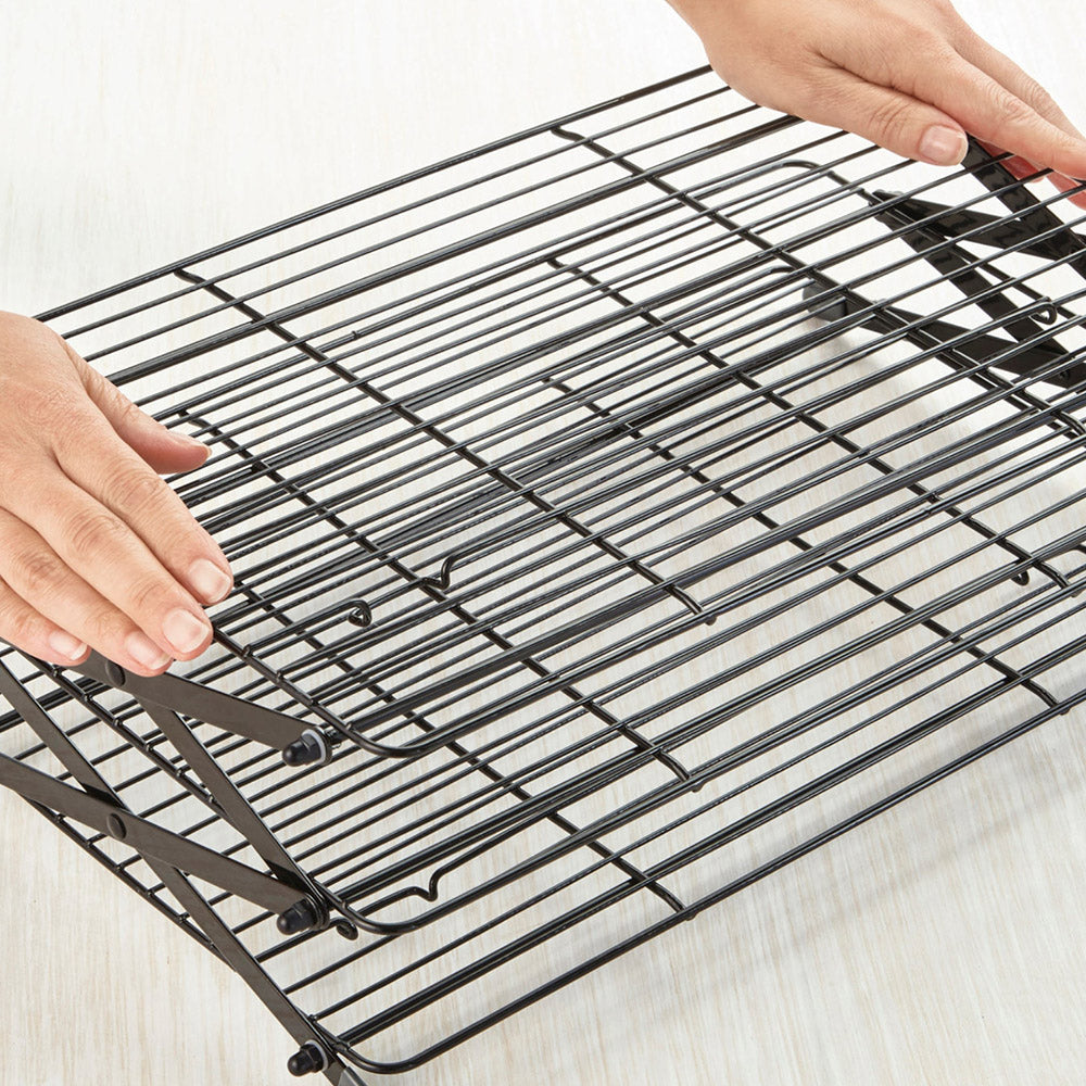 Wilton Gold 3 Tier Collapsible Cooling Rack