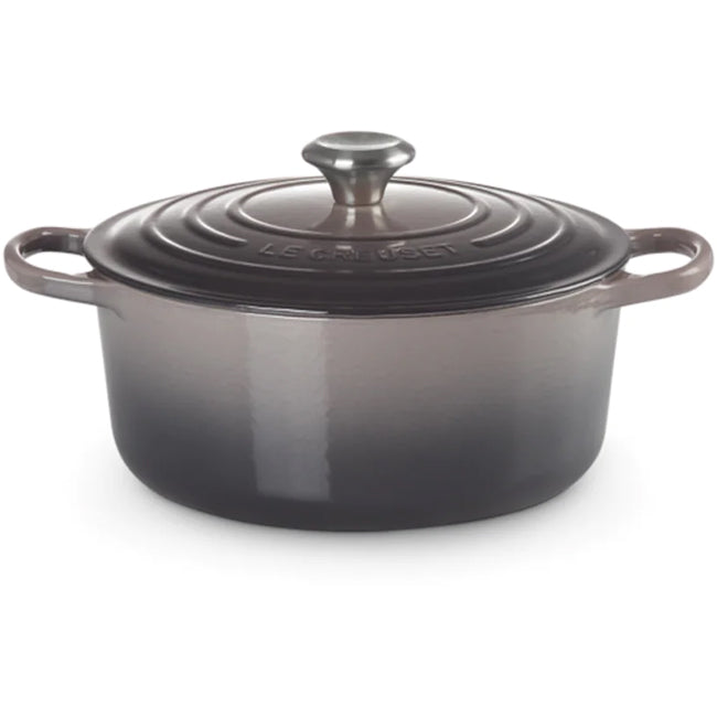Le Creuset Signature 24cm Round Cast Iron Casserole, 4.3L