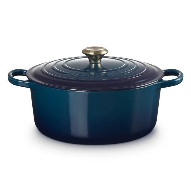 Le Creuset Signature 28cm Round Cast Iron Casserole, 6.7L