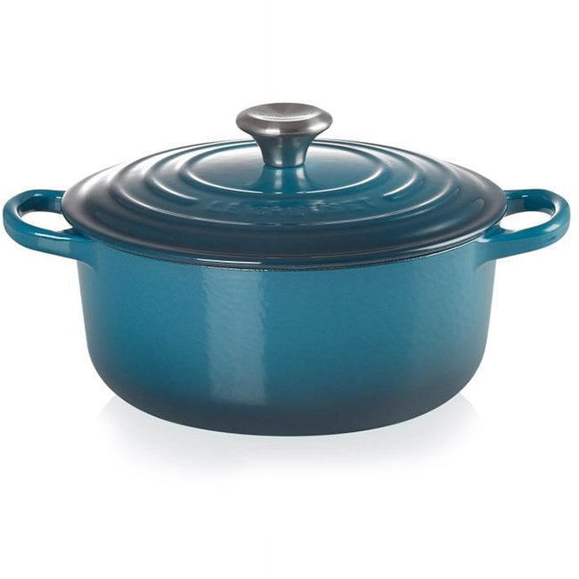 Le Creuset Signature 28cm Round Cast Iron Casserole, 6.7L