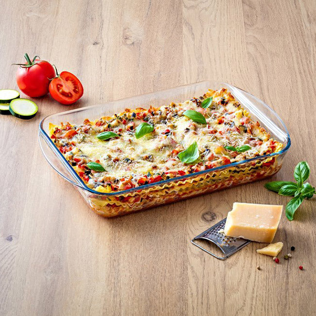 Pyrex Essentials Rectangular Roasting Dish With Lid, 4.5L