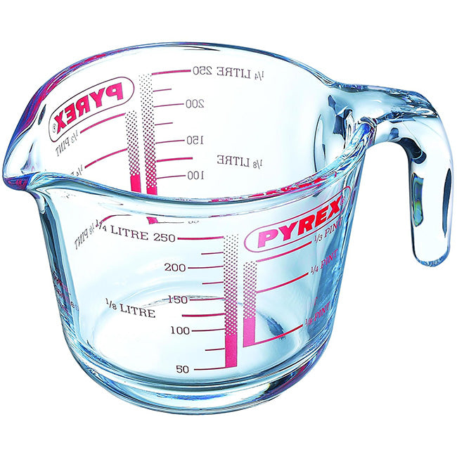Pyrex Classic Glass Measuring Jug