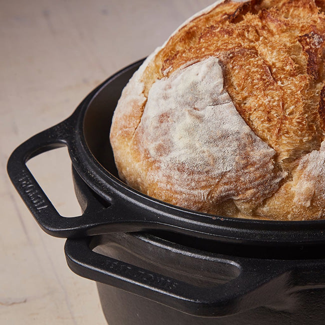 Victoria Seasoned Cast Iron Casserole with Reversible Grill Pan Lid, 5.7L