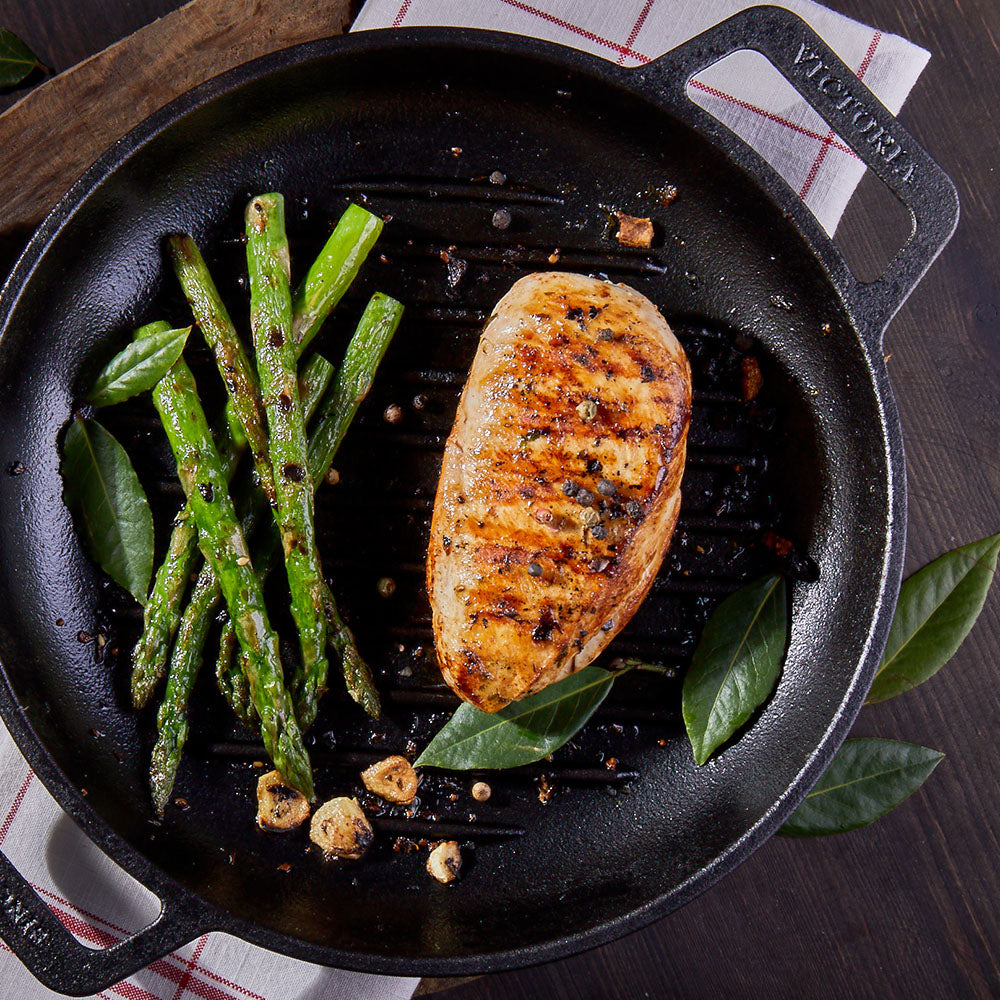 Victoria Enamelled Round Grill Cast Iron Skillet, 26cm