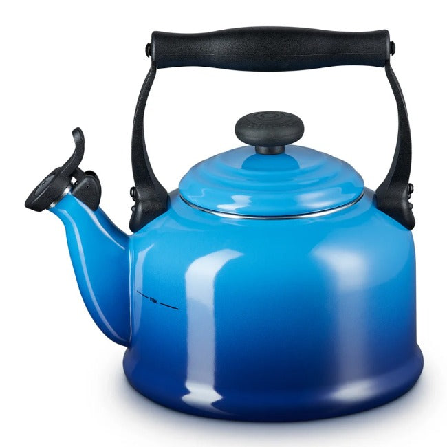 Le Creuset Traditional Whistling Kettle, 2.1L