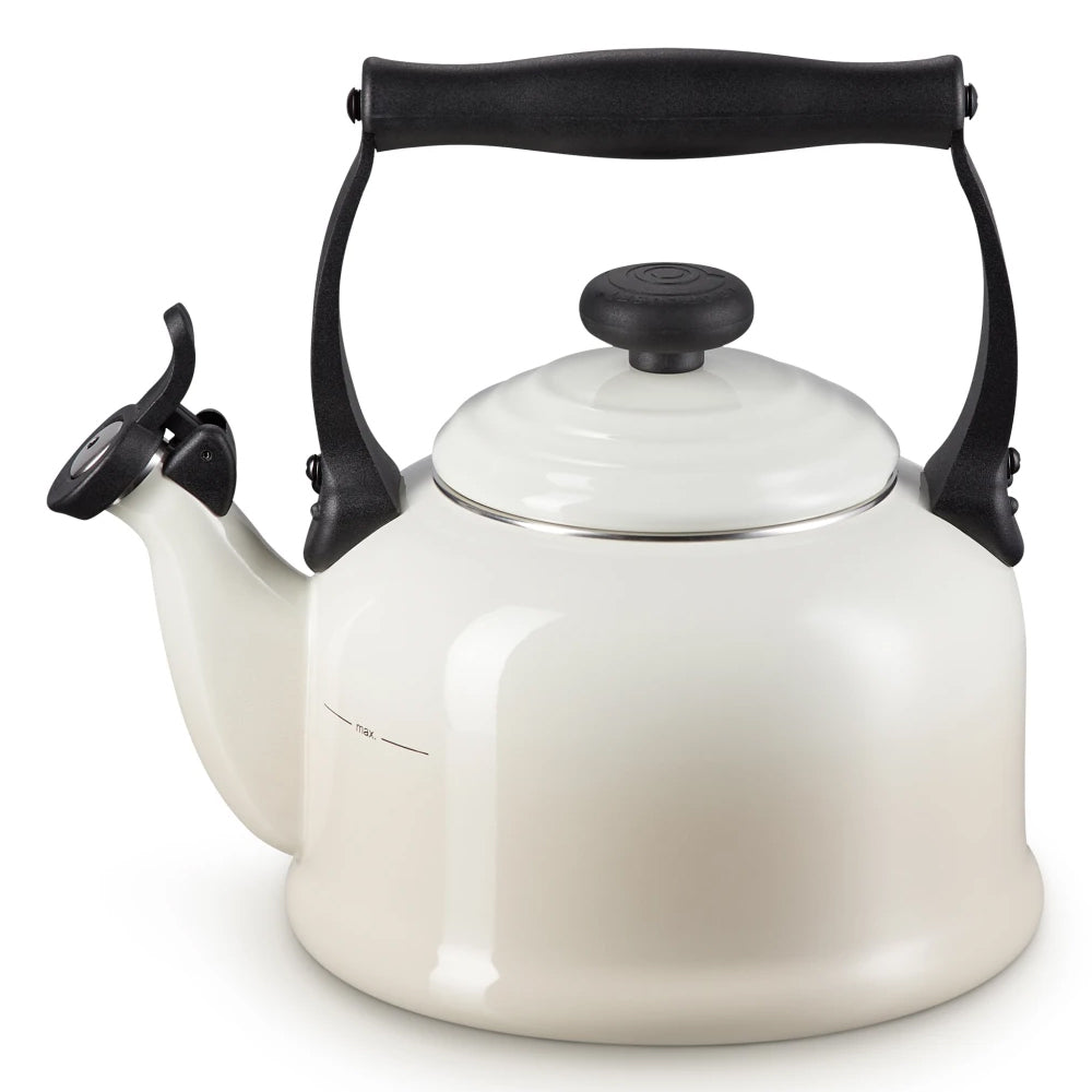 Le Creuset Traditional Whistling Kettle, 2.1L