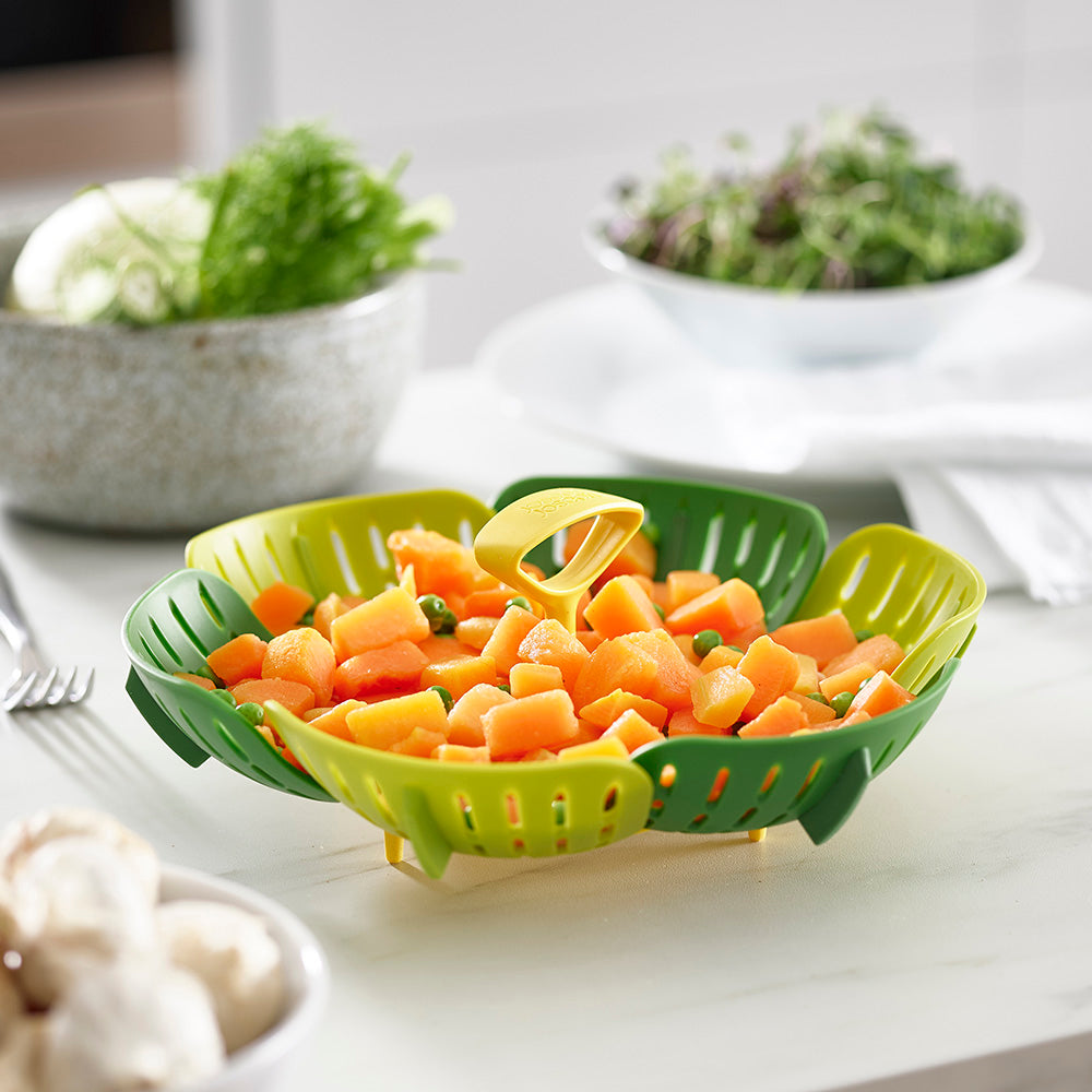 Joseph Joseph Bloom™ Folding Steamer Basket