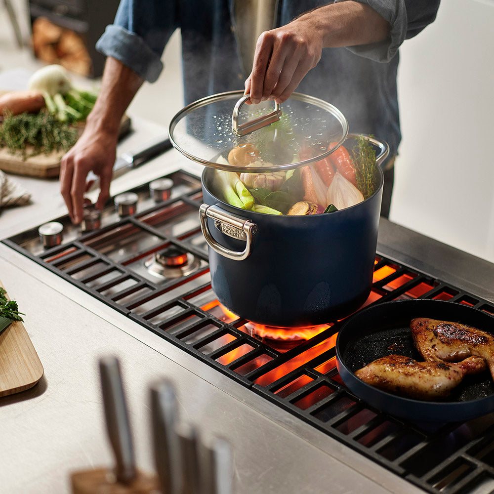 Joseph Joseph Ceramic Non-Stick 25cm Stock Pot with Folding Handles
