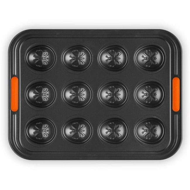 Le Creuset Non-Stick 12 Cup Easter Egg Tray