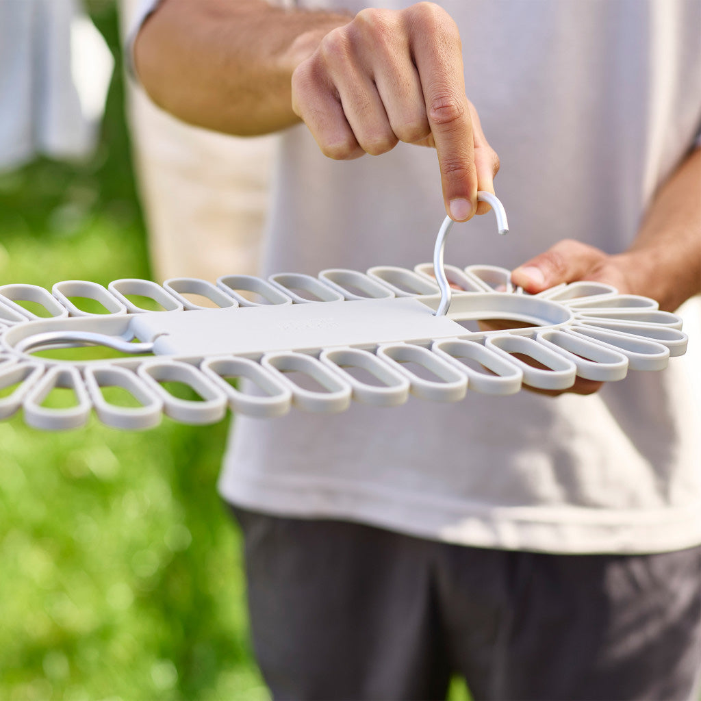Joseph Joseph Petal™ Quick-Grip Drying Hanger