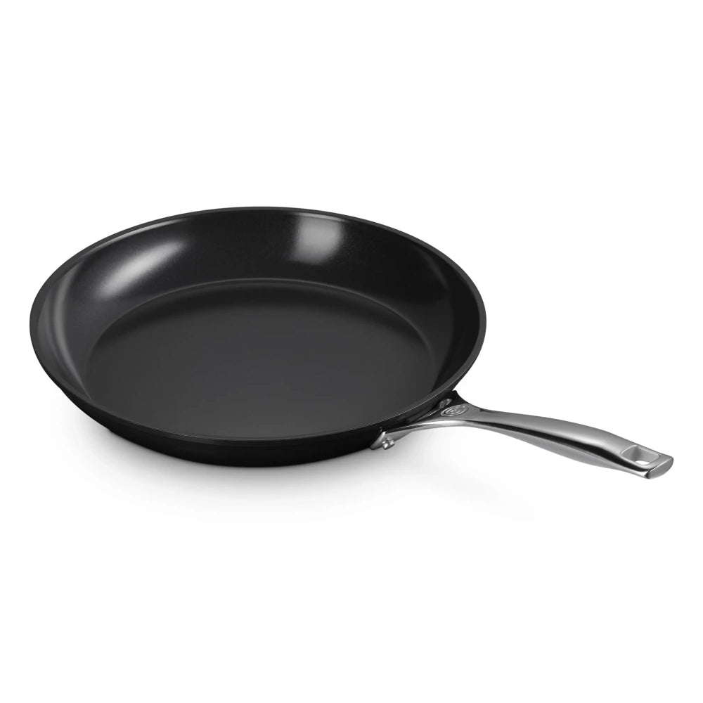 Le Creuset Essential Non-Stick Ceramic Frying Pan
