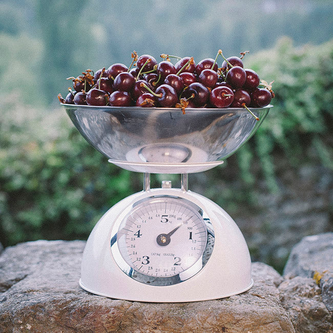 Lacor 5kg Retro White Kitchen Scale With Stainless Steel Bowl
