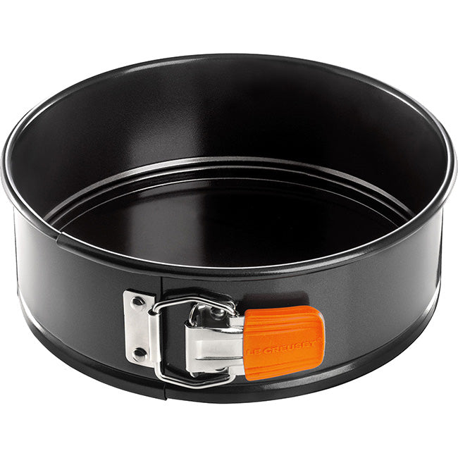 Le Creuset Non-Stick Round Springform Cake Tin