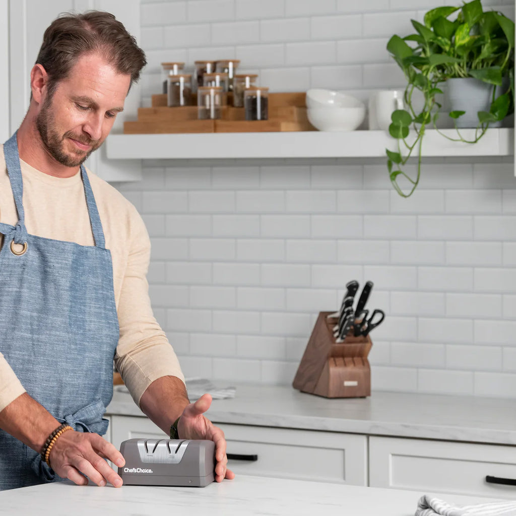 Chef's Choice CF-DC220 Rechargeable 2 Stage Electric Knife Sharpener