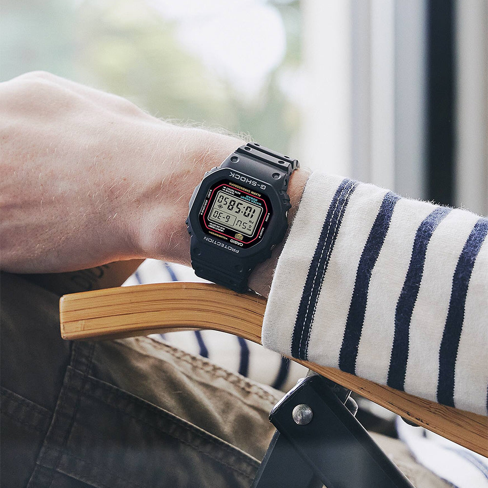Casio G-Shock Men's 200m Digital Wrist Watch, DW-5600RL-1DR