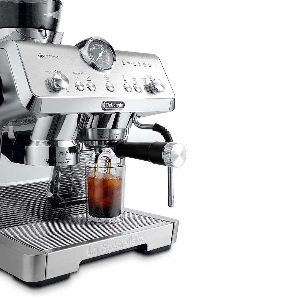 DeLonghi La Specialista Opera Manual Pump Espresso Coffee Machine, EC9555.M
