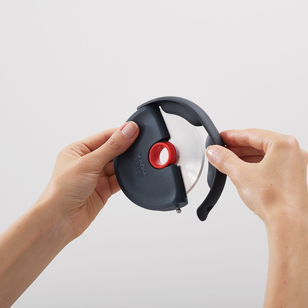 Joseph Joseph Disc Easy-Clean Pizza Cutter