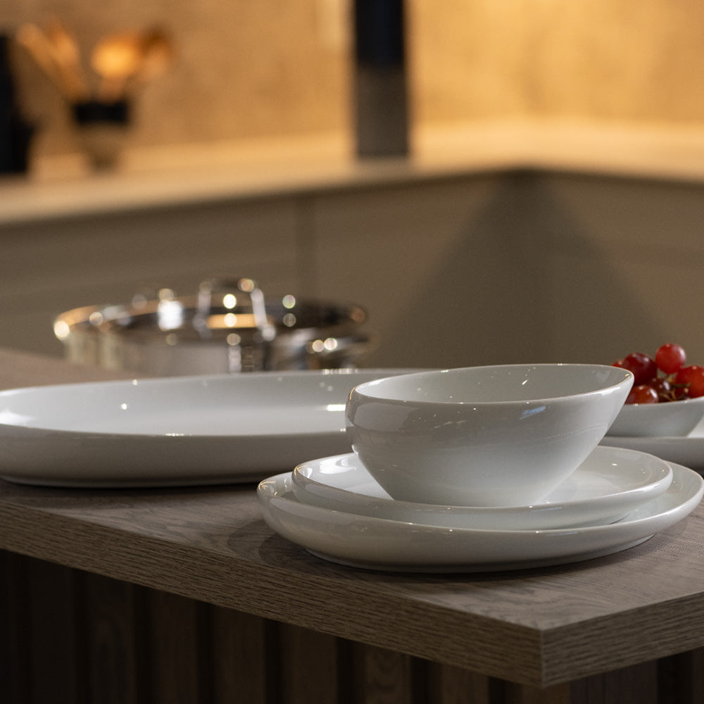 Omada Irregular Platter, 40.5cm - White