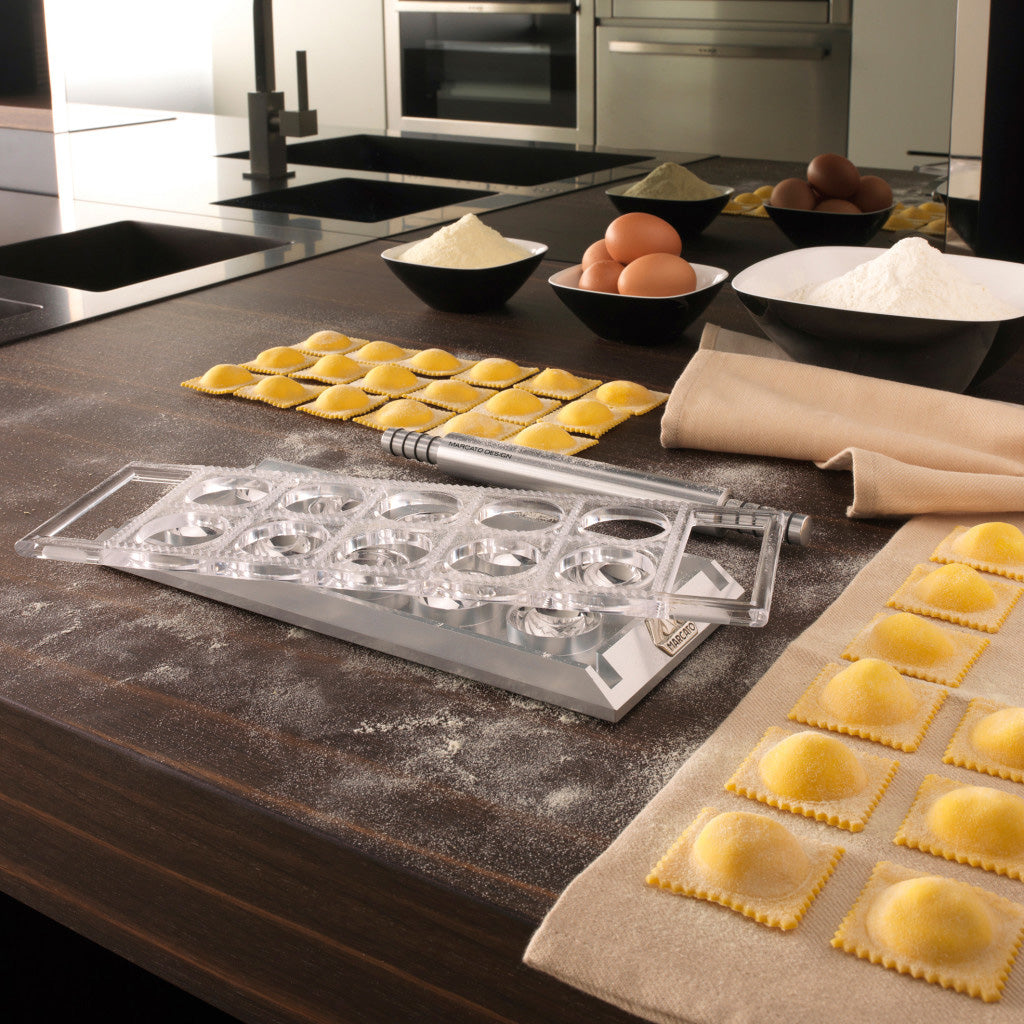 Marcato Ravioli Tablet and Rolling pin