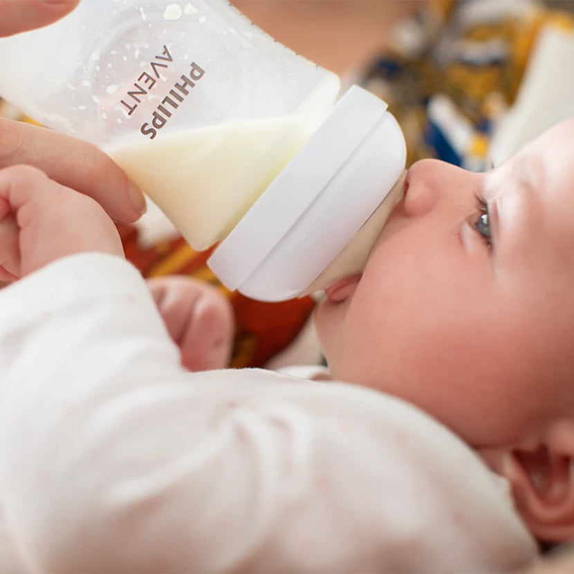 Avent Natural Response 6pc Newborn Gift Set