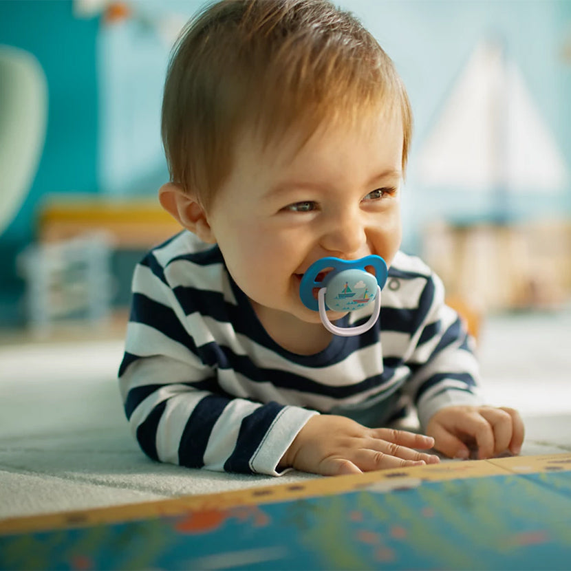 Avent Set Of 2 Ultra Air Pacifiers, I Love Papa & Yachts (6-18m)