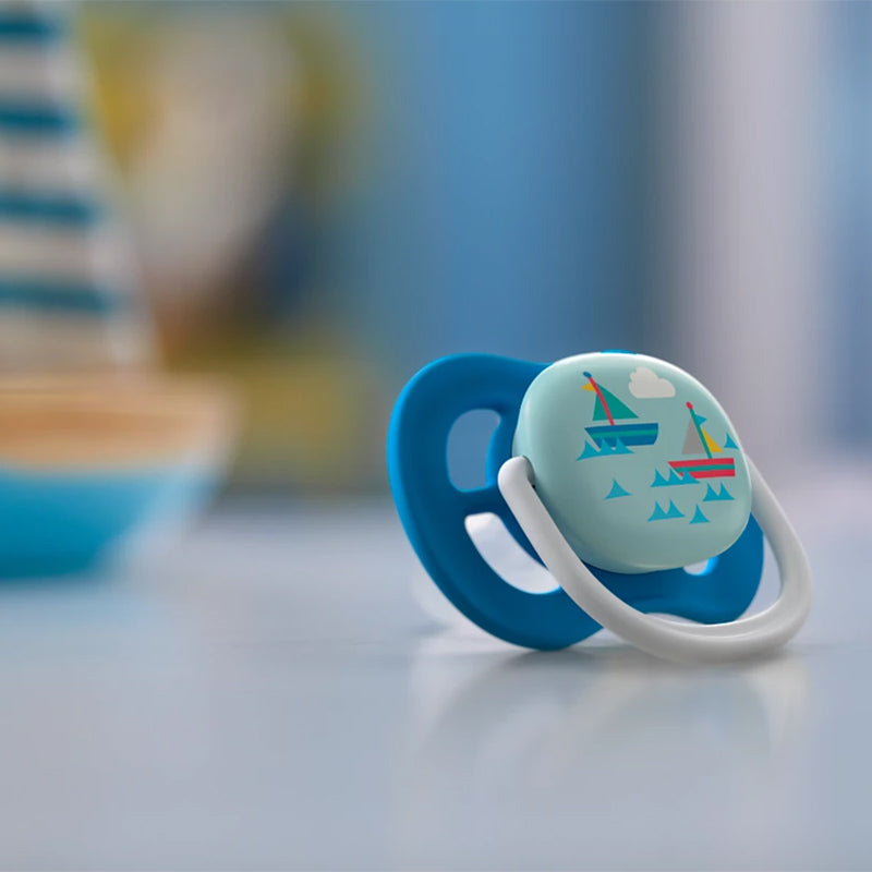 Avent Set Of 2 Ultra Air Pacifiers, I Love Papa & Yachts (6-18m)