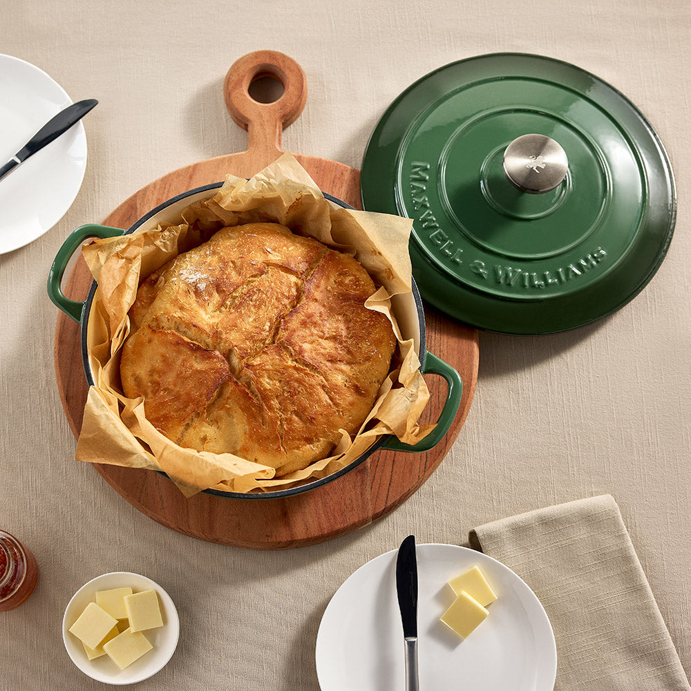 Maxwell & Williams Cast Iron Round Shallow Casserole, 27cm