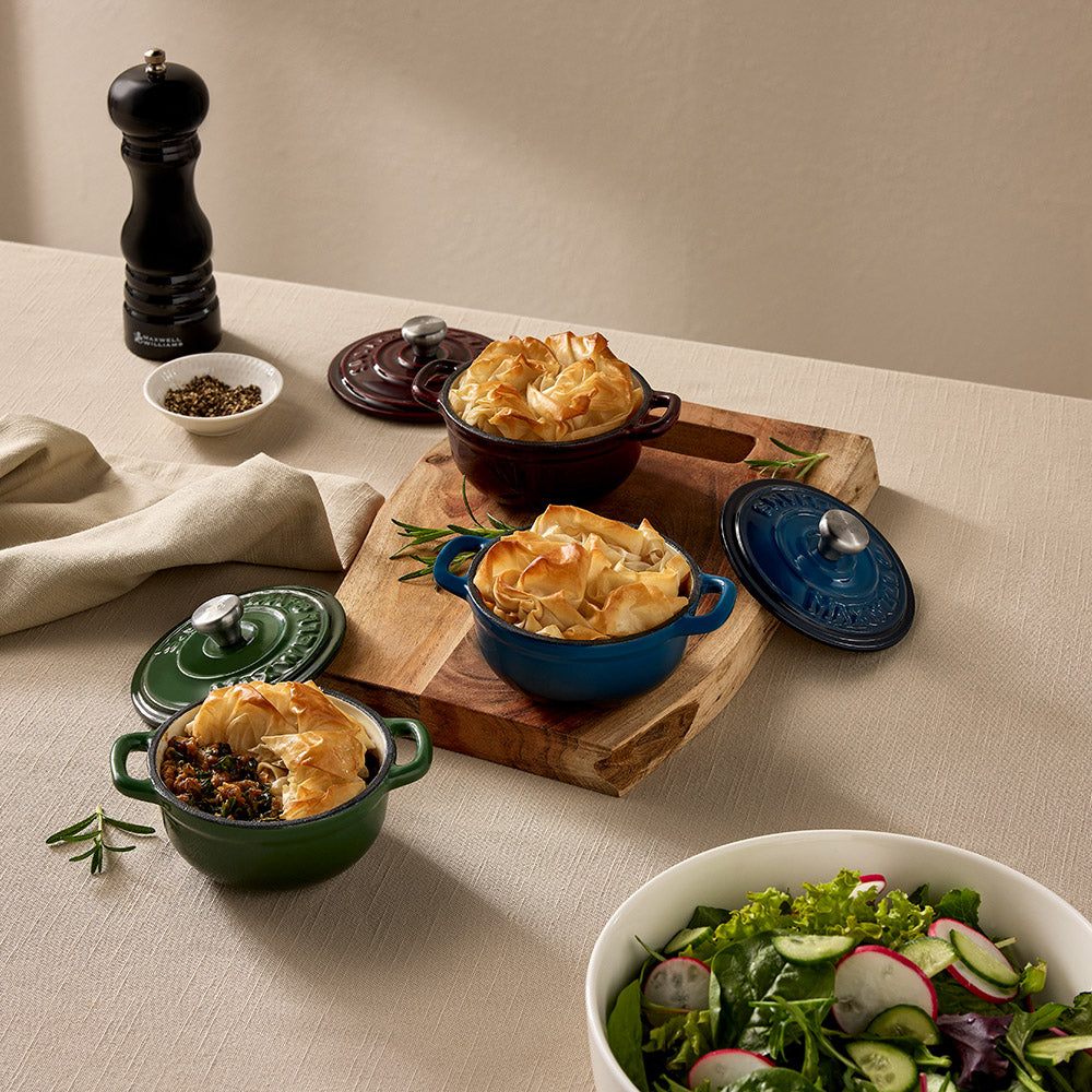 Maxwell & Williams Cast Iron Mini Cocotte, 260ml