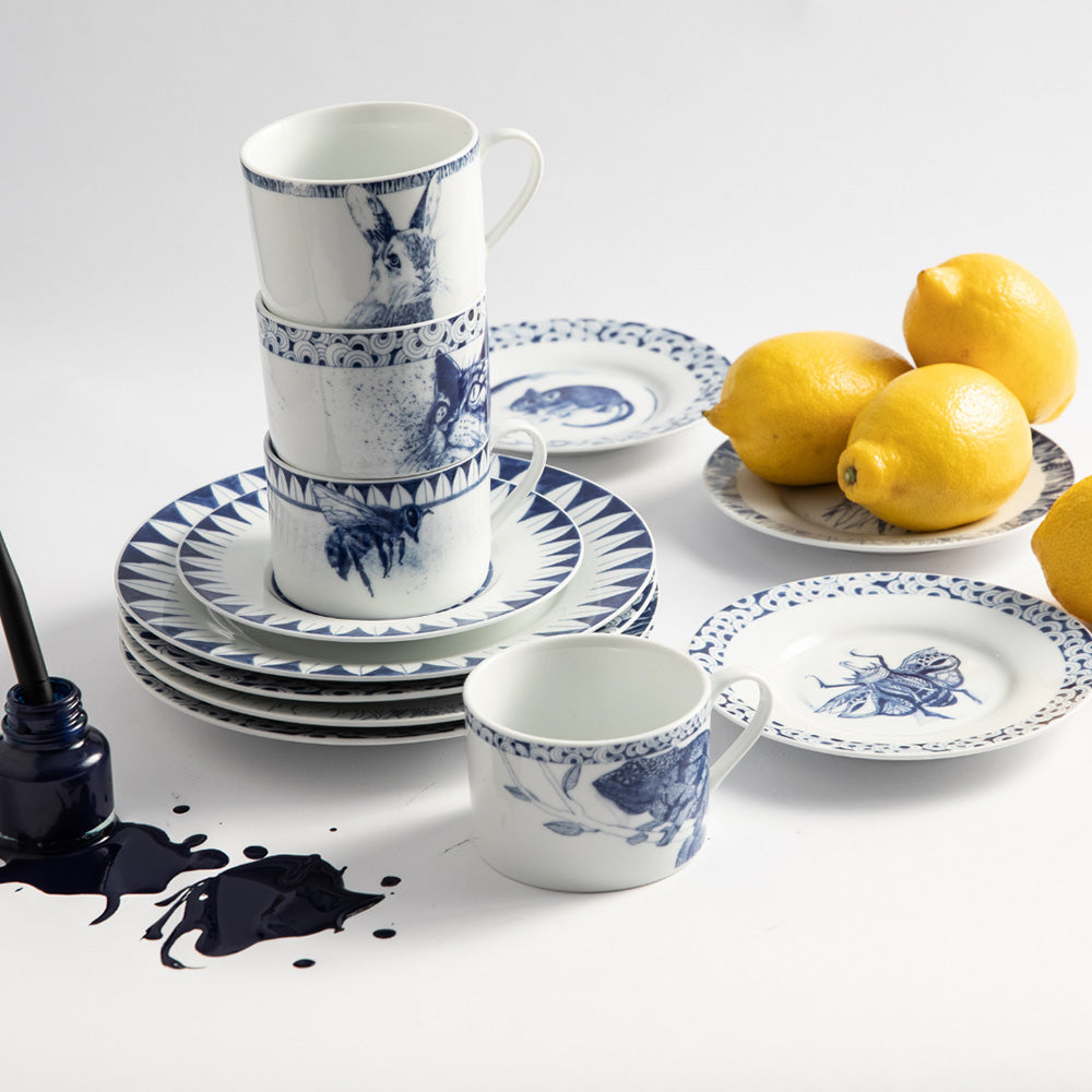 Sarie Mooi Chameleon & Insect Tea Set