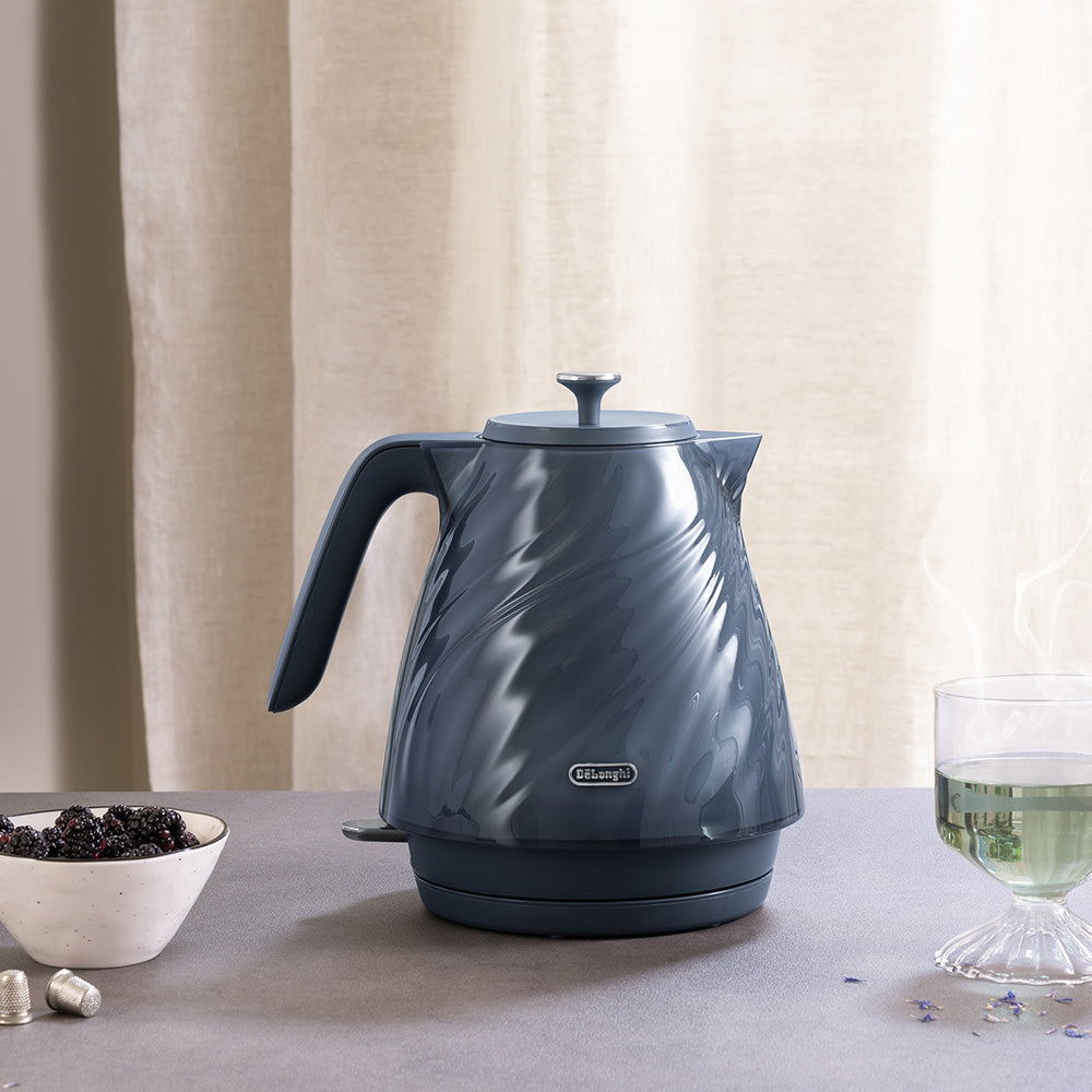 DeLonghi Ballerina Seta Cordless Kettle, 1.7L