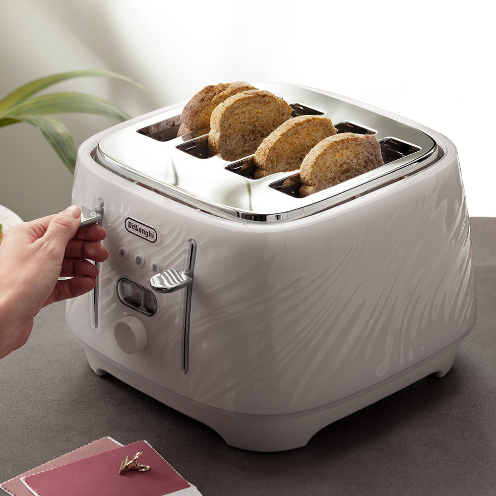 DeLonghi Ballerina Seta 4 Slice Toaster
