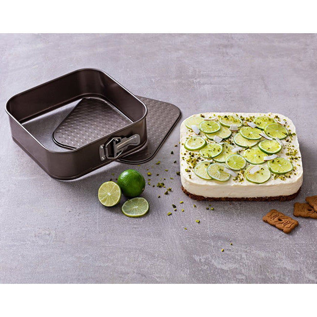 Pyrex Asimetria Square Springform Pan, 24cm