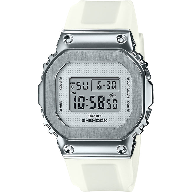 Casio G-Shock Standard Women's 200m Digital Wrist Watch, GM-S5600SK-7DR