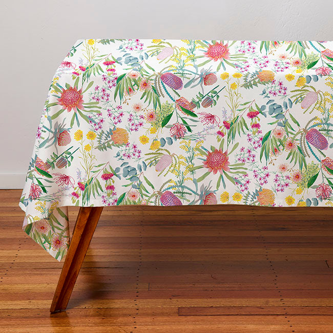 Maxwell & Williams Royal Botanic Gardens Native Blooms Cotton Rectangular Tablecloth, 270x150cm