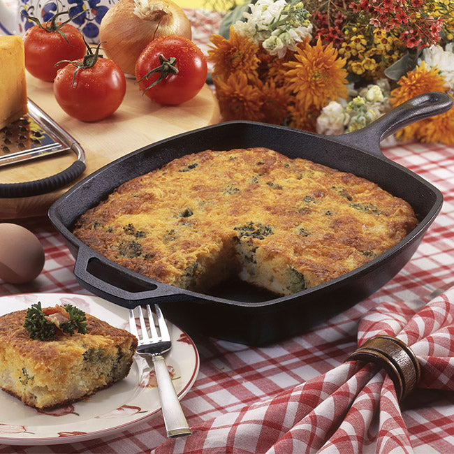 Lodge Seasoned Cast Iron Square Skillet, 26cm