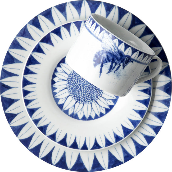 Sarie Mooi Bee & Flower Tea Set