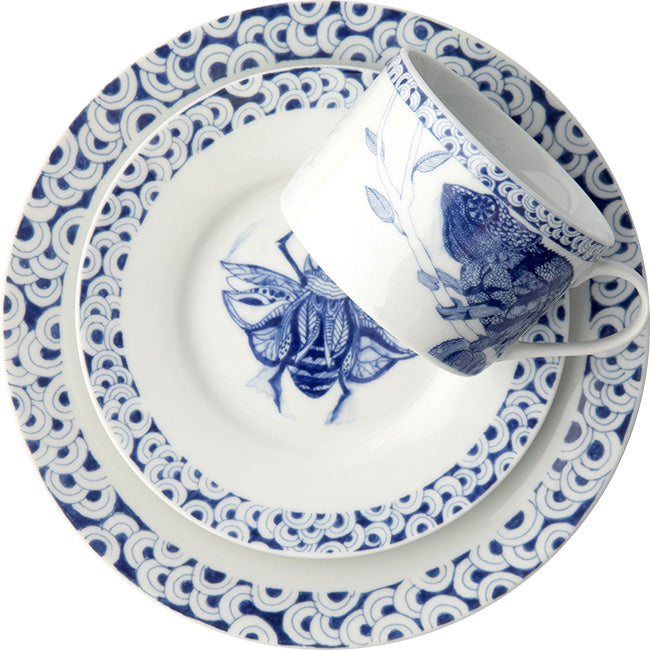 Sarie Mooi Chameleon & Insect Tea Set